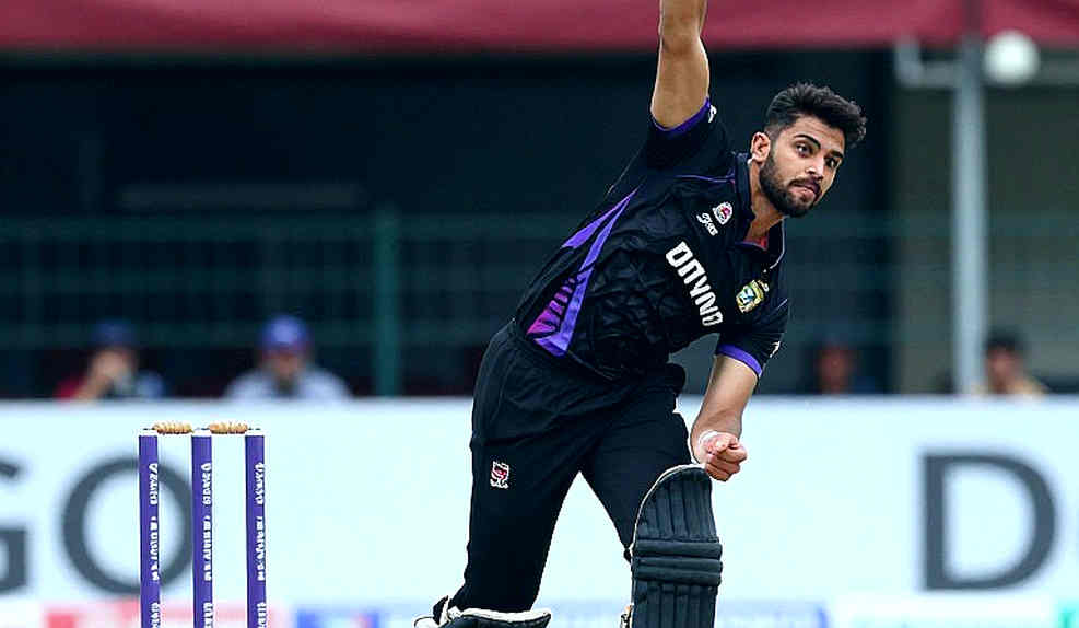 ডারবানের আলো নিভে যাওয়ার আগে: রেনশের ১৯০ আর অস্ট্রেলিয়ার ৩৬৩ রানের অস্থির নিয়ন্ত্রণ